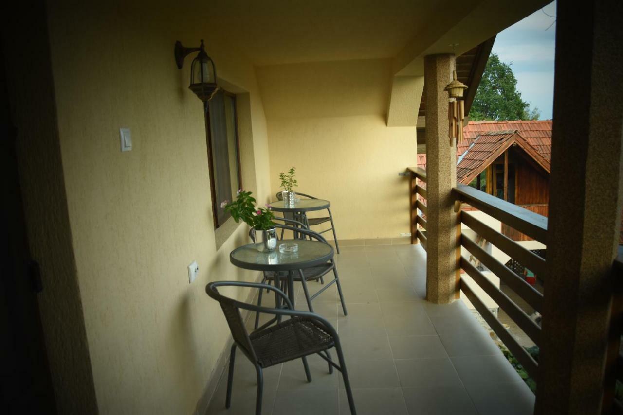 Casa Smeilor Horezu Extérieur photo