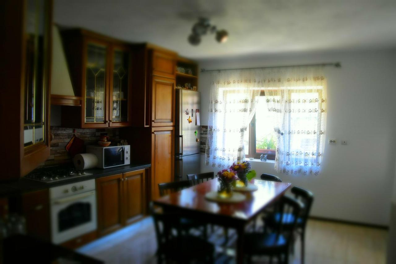 Casa Smeilor Horezu Extérieur photo
